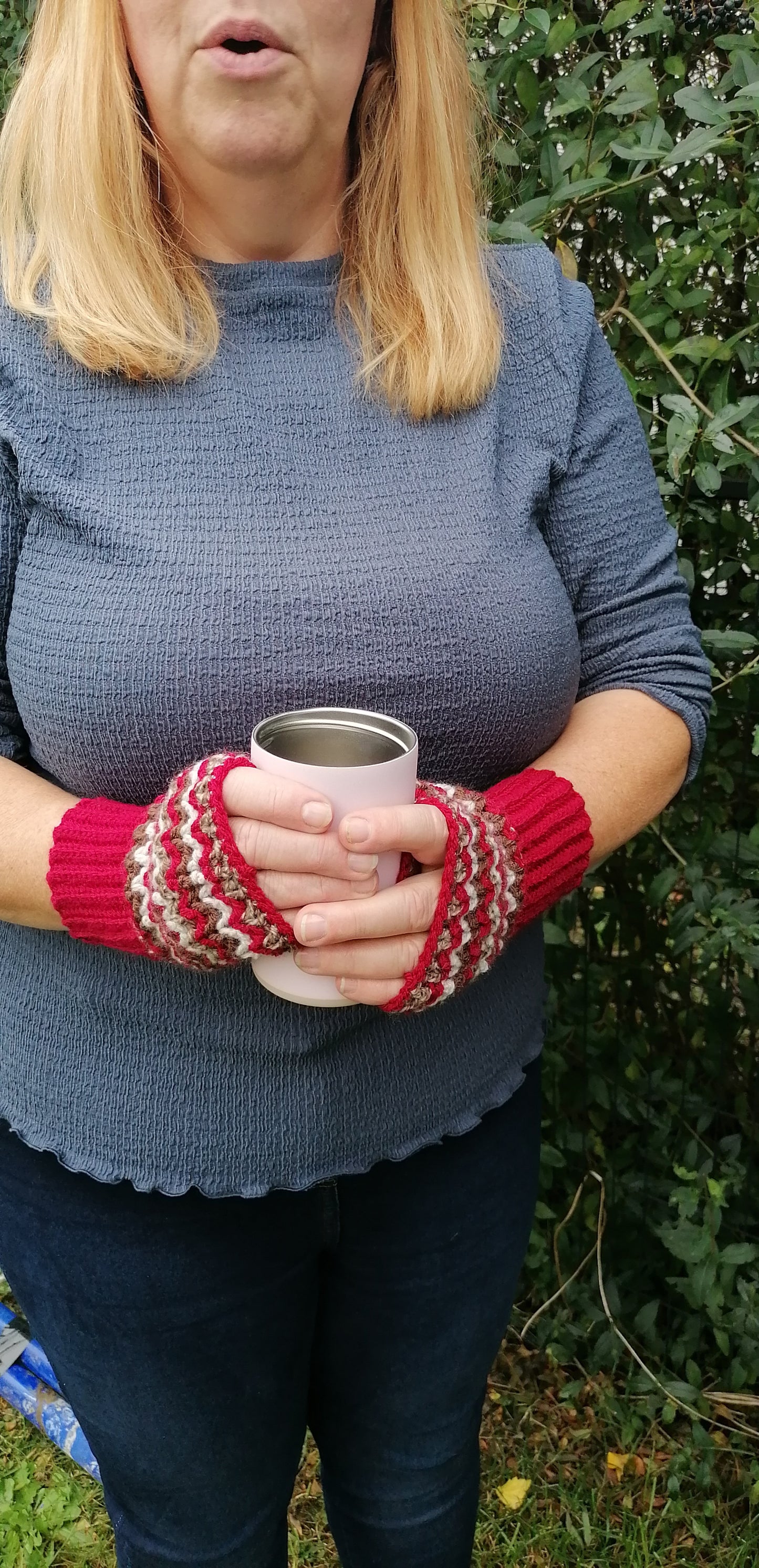 Handstulpen Zickzack (versch. Farben)