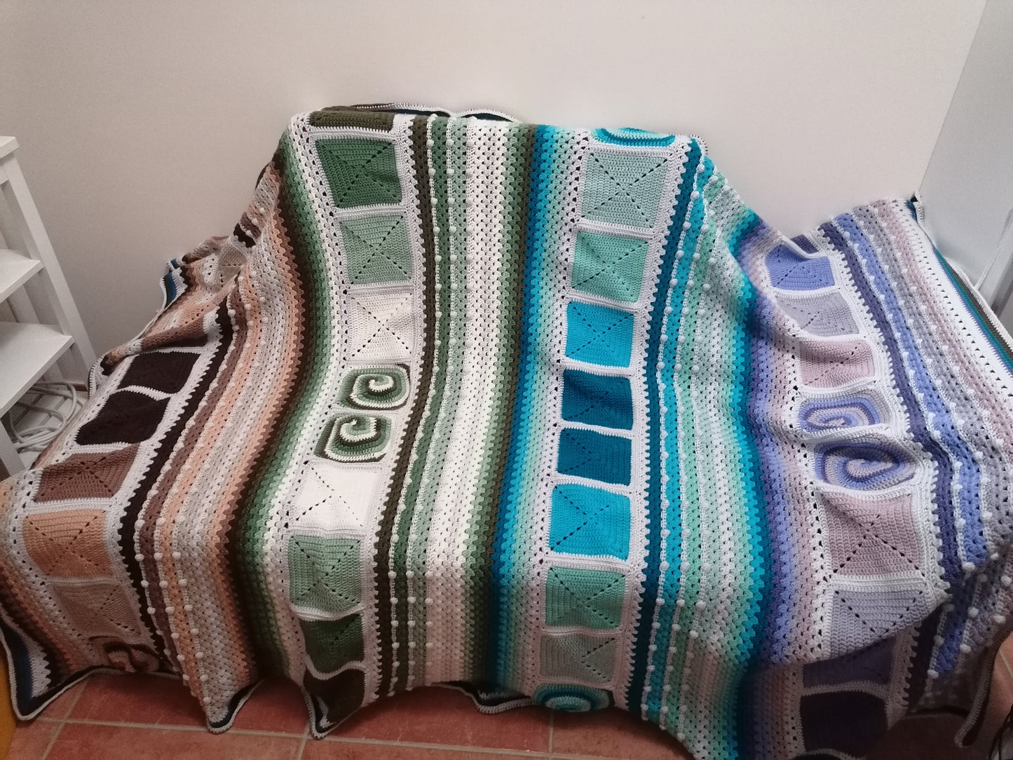 Häkeldecke Spiralen und Meer - 150x200cm