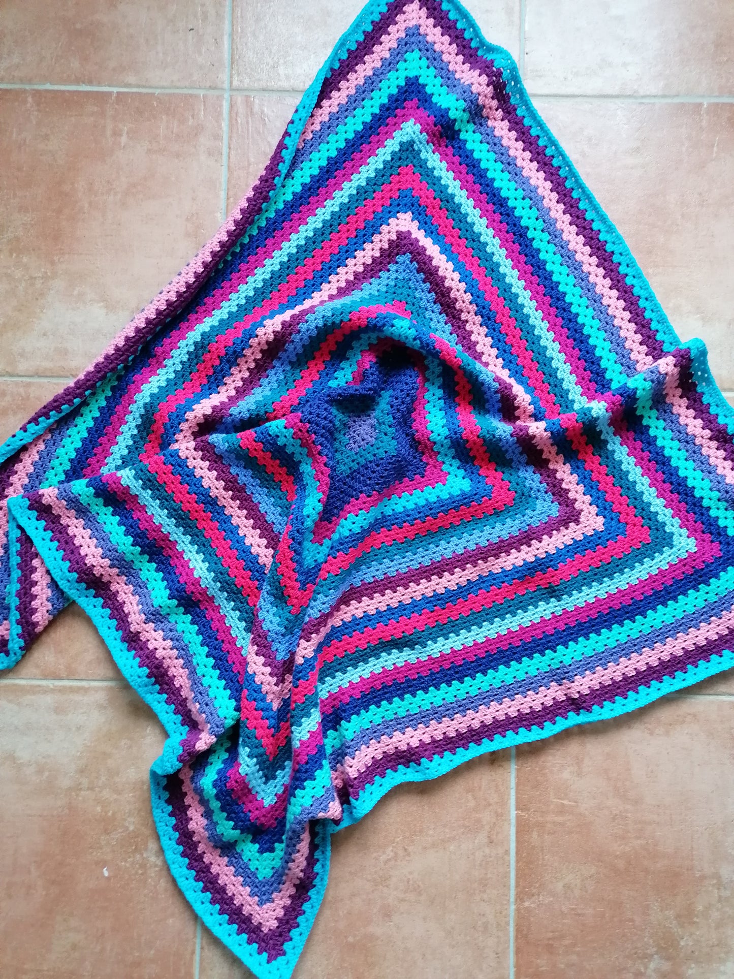 Häkeldecke Blaues Wunder - 115x115cm