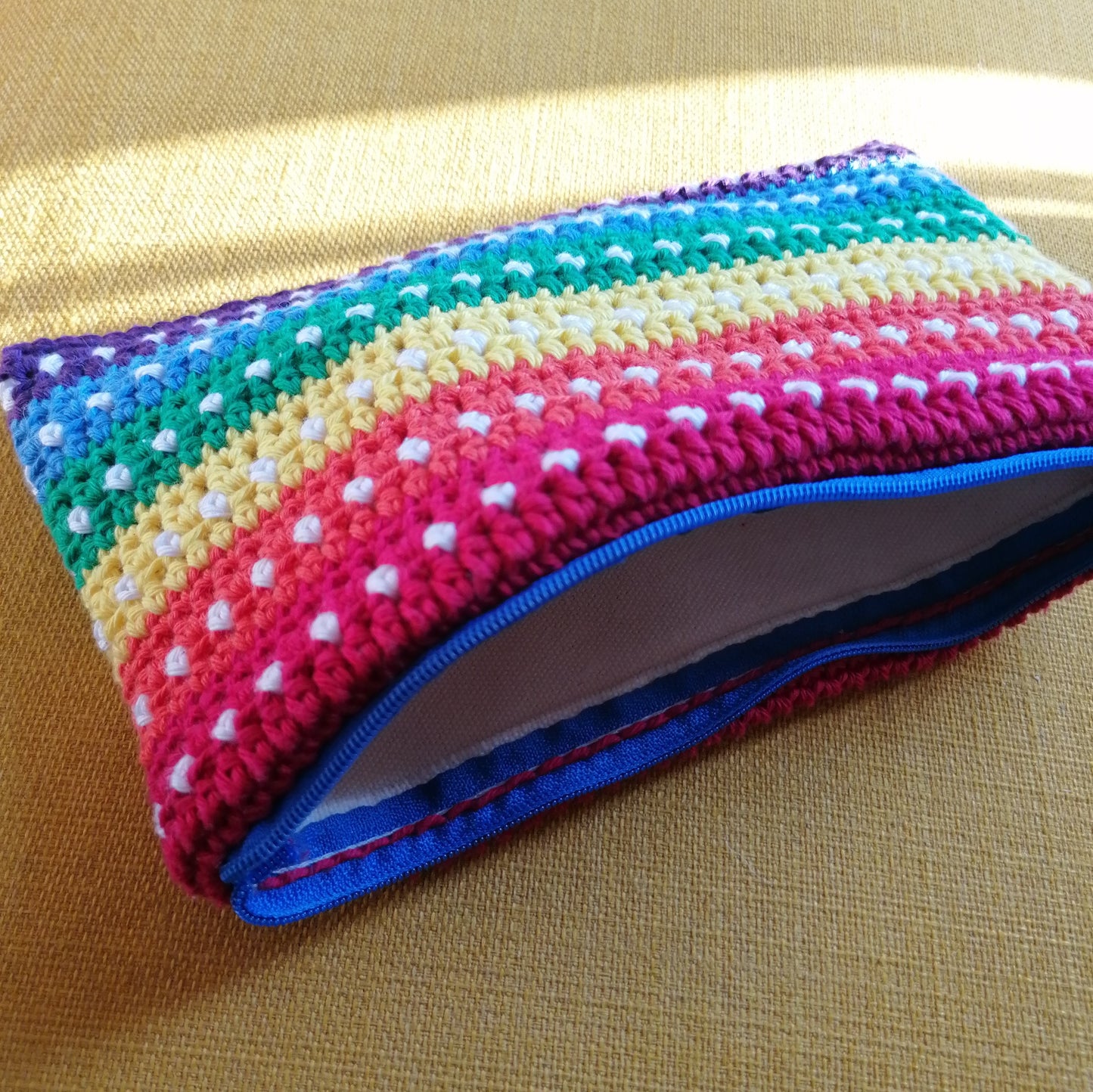 Etui mit Reißverschluss
