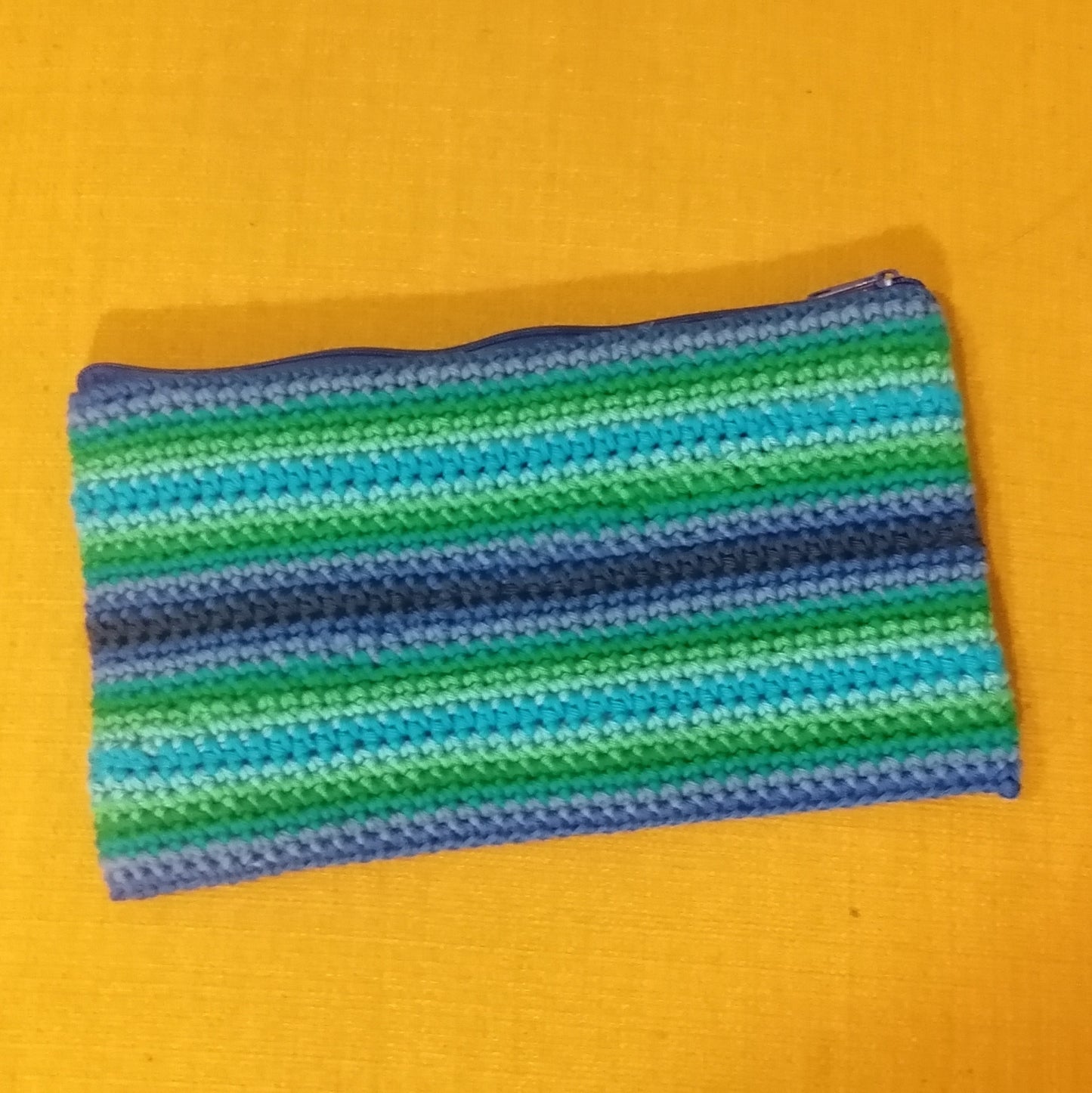 Etui mit Reißverschluss - gestreift (versch. Farben)