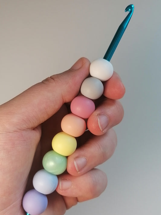 Ergonomische Häkelnadel - Regenbogen pastell